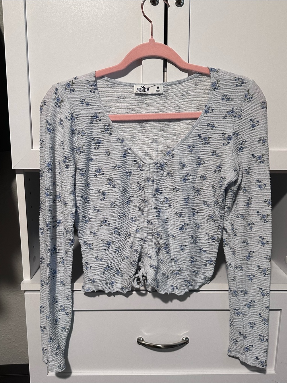 Hollister Blue Floral Ruched Long Sleeve Sweetheart Neck Top Size M